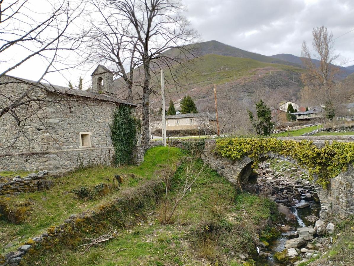 Camping La Zarapica - Palacios Del Sil Dış mekan fotoğraf