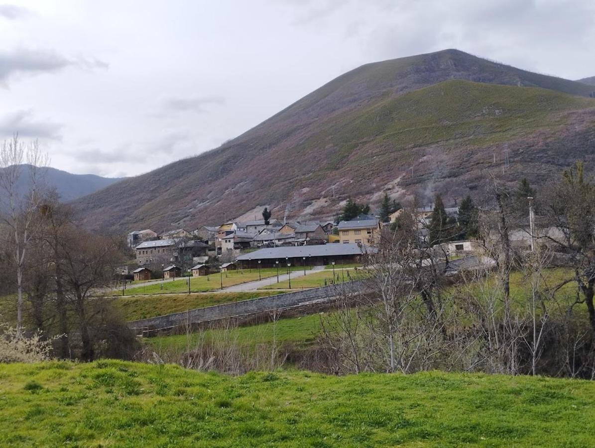 Camping La Zarapica - Palacios Del Sil Dış mekan fotoğraf